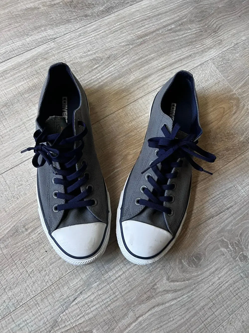 Men’s converse sneakers grey size 10.5